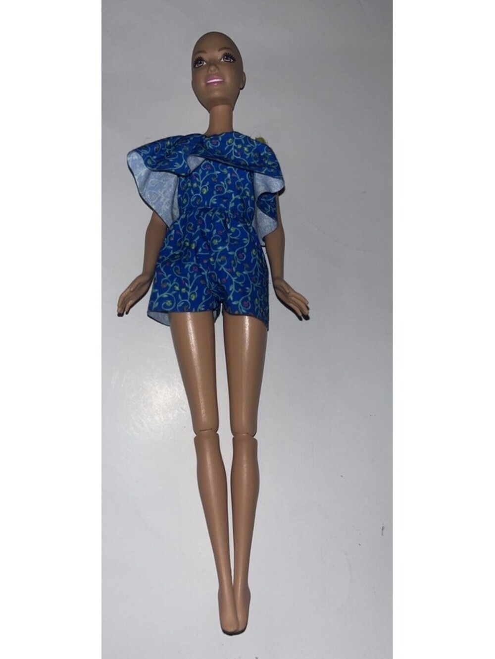 Ella: Friend of Barbie, Bald Barbie Mattel 2012